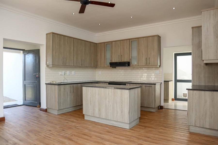 3 Bedroom Property for Sale in Croydon Western Cape